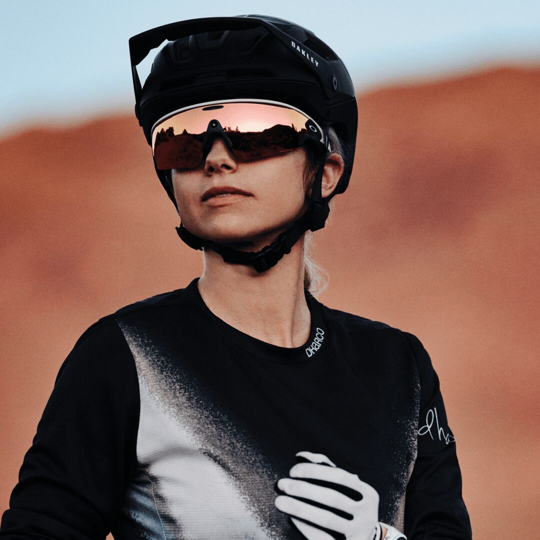 Oakley Meta Vanguard 0OW8001 | Lentes Inteligentes con Cámara y Meta AI.